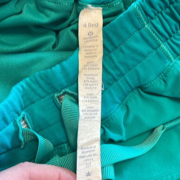 Lululemon Hotty Hot Shorts Viridian Green - Picture 4 of 9